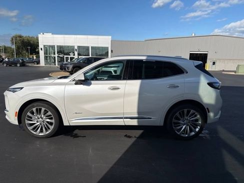 Used 2025 Buick Envision Avenir AWD/4WD image 4