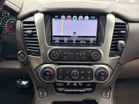 Used 2020 Chevrolet Suburban LT image 7