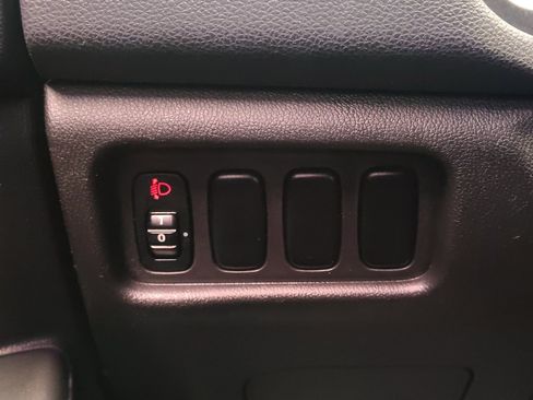Used 2018 Mitsubishi Outlander Sport LE FWD image 23