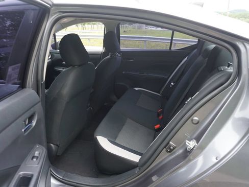 Used 2020 Nissan Versa SV FWD image 12