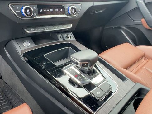 Certified 2023 Audi Q5 2.0T Premium w/ Convenience Package image 18