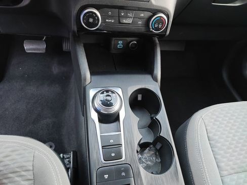 Certified 2021 Ford Escape SE image 13