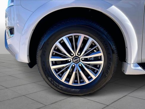 Certified 2024 Nissan Armada SL w/ Captain's Chairs Package image 9