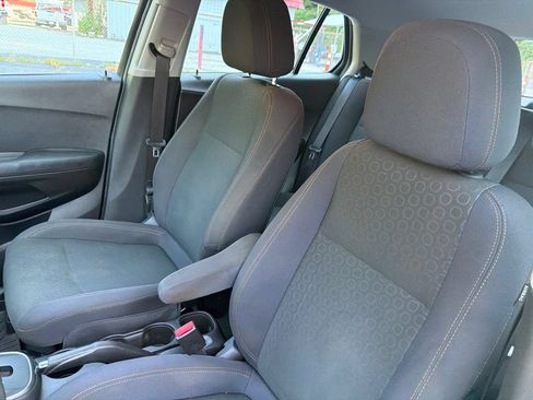 Used 2018 Chevrolet Trax LS AWD/4WD image 9