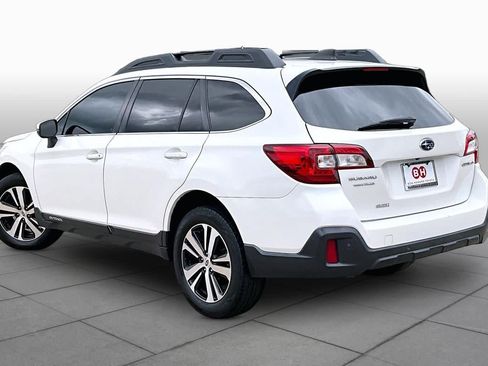 Used 2019 Subaru Outback 2.5i Limited AWD/4WD image 12