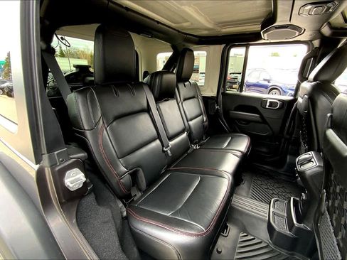 Used 2019 Jeep Wrangler Unlimited Rubicon w/ LED Lighting Group image 19