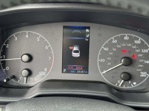 Used 2024 Toyota Corolla SE FWD image 13