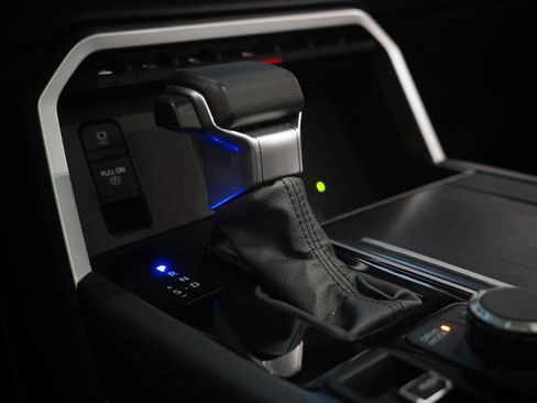 Used 2024 Toyota Sequoia Platinum image 28