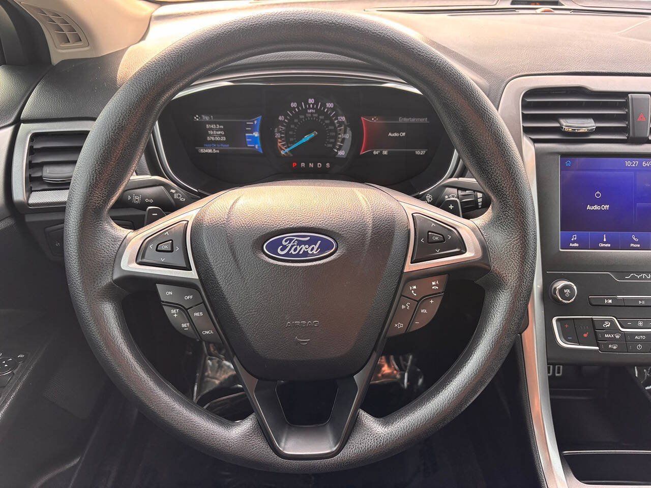 Used 2020 Ford Fusion SE AWD/4WD image 16
