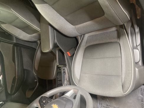 Used 2025 Chevrolet TrailBlazer LT AWD/4WD image 14