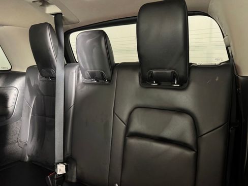 Used 2024 Nissan Pathfinder Platinum FWD image 39