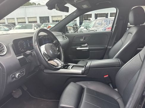 Used 2025 Mercedes-Benz GLA 250 image 7