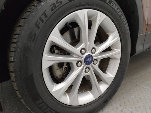 Used 2018 Ford Escape SEL w/ Ford Safe & Smart Package image 31