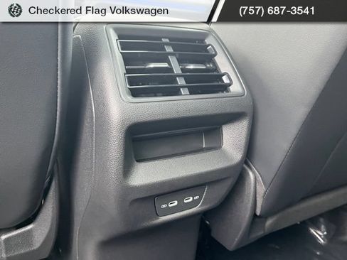 New 2026 Volkswagen Tiguan SE R-Line FWD image 27