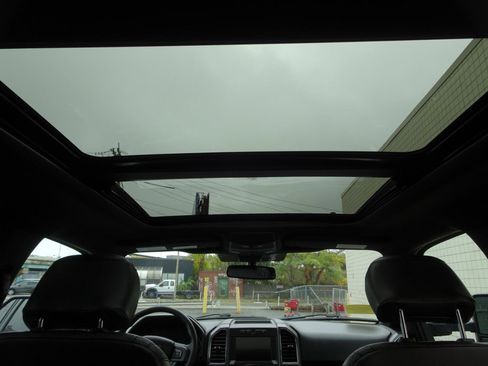 Used 2020 Ford F150 XLT w/ Equipment Group 302A Luxury AWD/4WD image 15