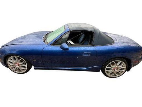 Used 1999 MAZDA MX-5 Miata RWD image 2