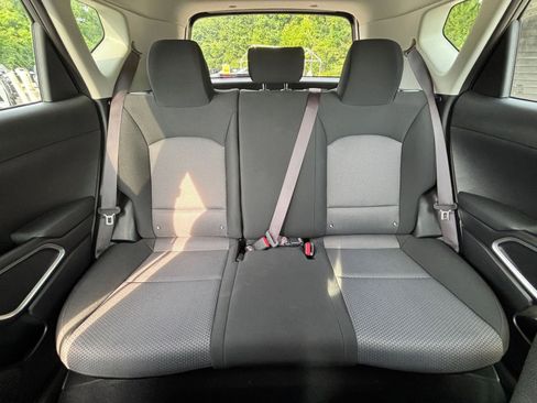 Used 2025 Kia Soul LX w/ LX Technology Package FWD image 34