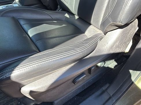Used 2023 Subaru Ascent Limited w/ Technology Package AWD/4WD image 19