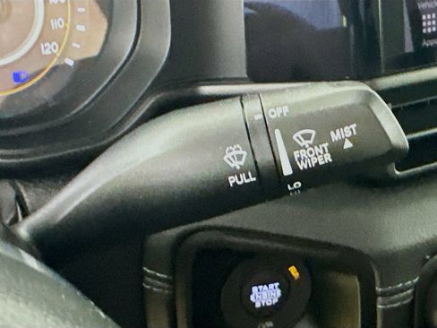 Used 2024 Jeep Wrangler Unlimited Sahara w/ Technology Group AWD/4WD image 21