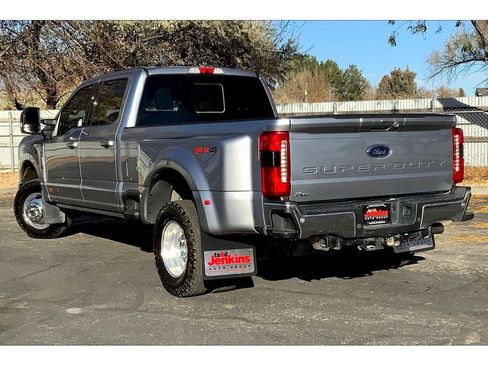 Used 2024 Ford F350 Lariat w/ Lariat Ultimate Package image 13