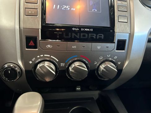 Certified 2018 Toyota Tundra SR5 w/ SR5 Upgrade Package AWD/4WD image 20