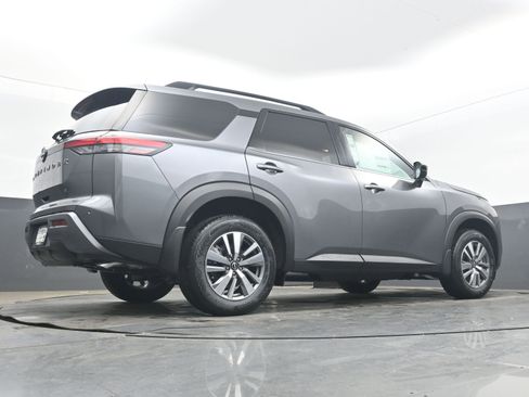 New 2026 Nissan Pathfinder SL FWD image 29