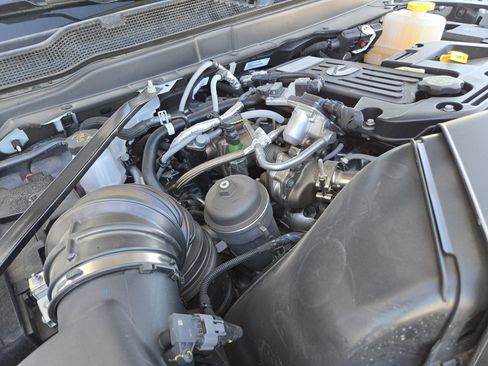 New 2026 RAM 5500 Tradesman w/ Chrome Appearance Group image 21