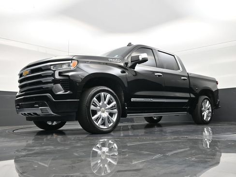 Used 2024 Chevrolet Silverado 1500 High Country AWD/4WD image 21