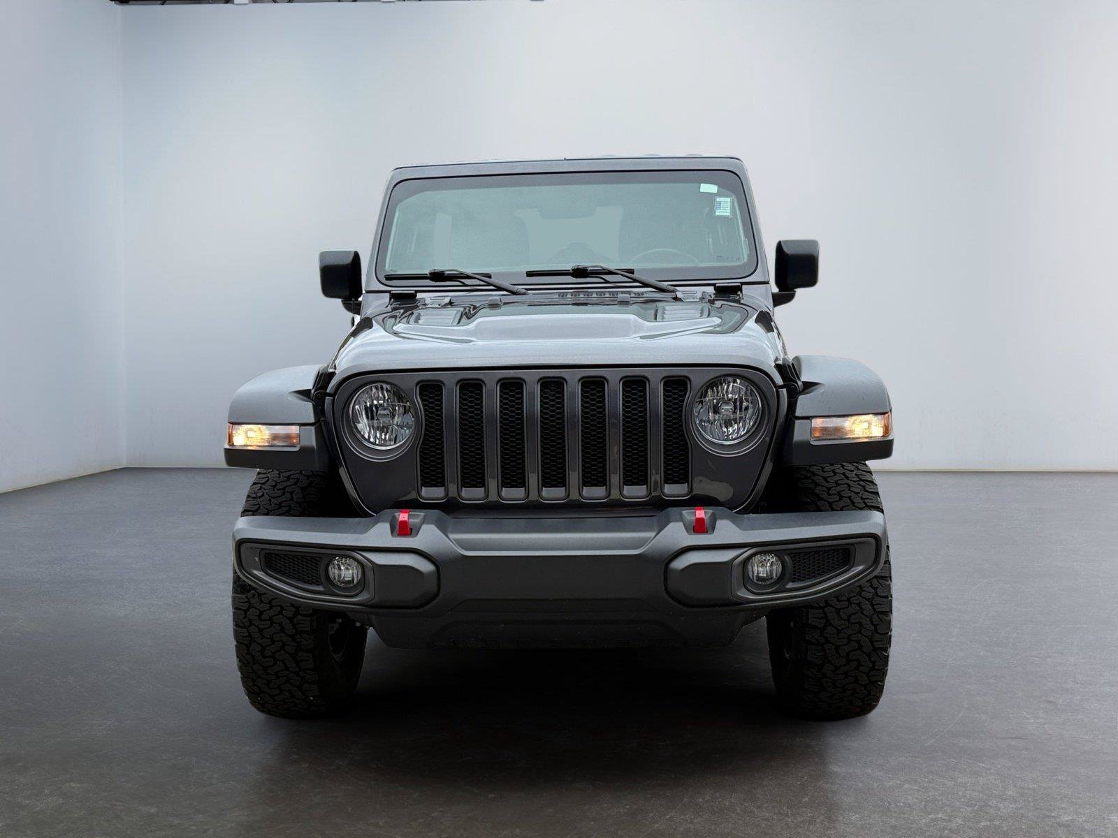 Used 2023 Jeep Wrangler Unlimited Rubicon AWD/4WD image 8