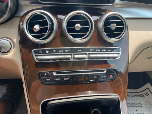 Used 2018 Mercedes-Benz GLC 300 image 18