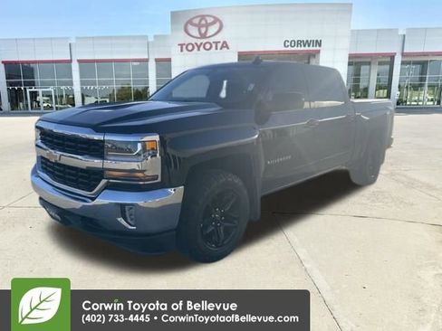 Used 2017 Chevrolet Silverado 1500 LT w/ All Star Edition image 19