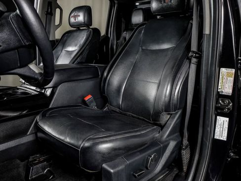 Used 2019 Ford F250 Lariat w/ Lariat Ultimate Package AWD/4WD image 30