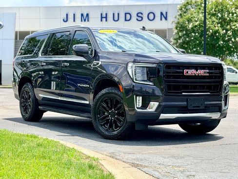 Used 2024 GMC Yukon XL SLT RWD image 2
