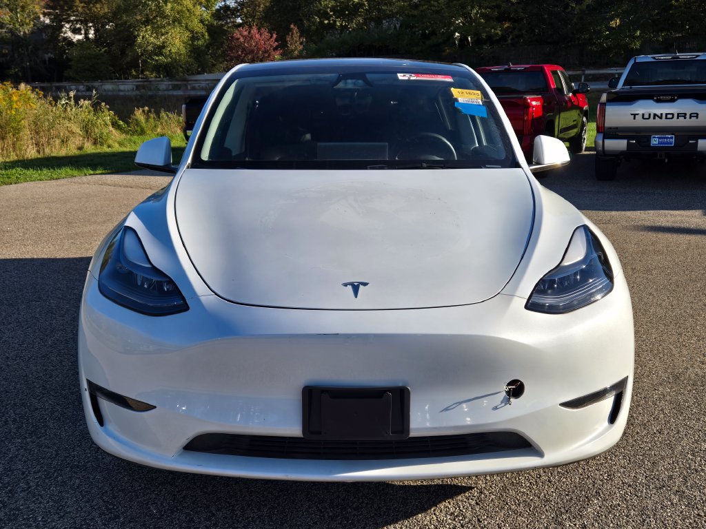 Used 2024 Tesla Model Y Long Range AWD/4WD image 9