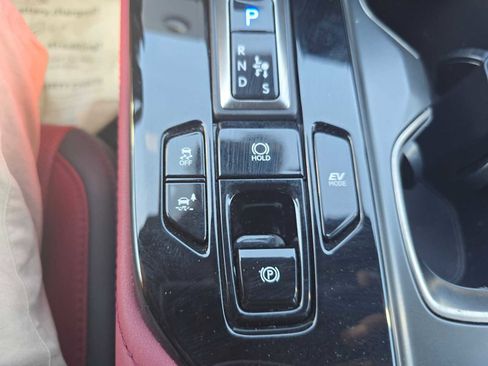 Used 2024 Lexus NX 350h AWD image 31