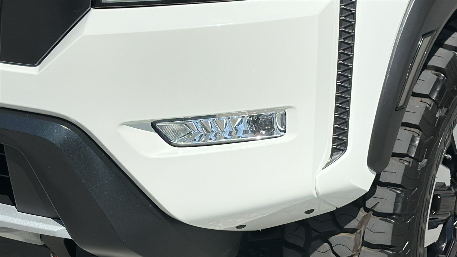 Certified 2023 Nissan Frontier PRO-4X w/ Technology Package AWD/4WD image 5