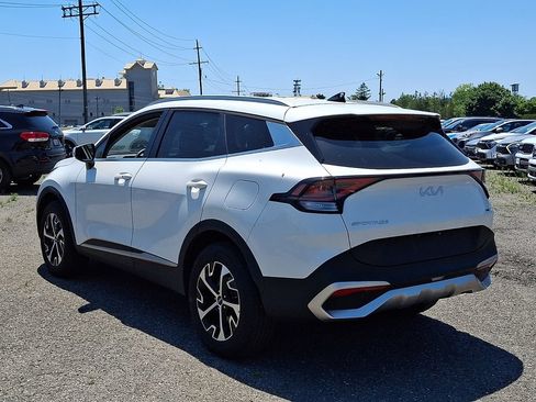 Used 2023 Kia Sportage EX AWD/4WD image 5