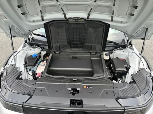 New 2026 Hyundai Ioniq 5 SEL image 25