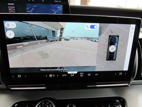 Used 2025 Ford Expedition Active image 48