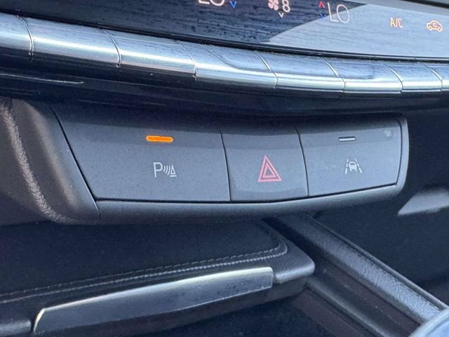 Used 2024 Cadillac XT4 Premium Luxury AWD/4WD image 35