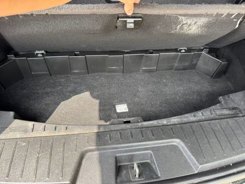 Used 2017 Chevrolet Traverse LT FWD image 27