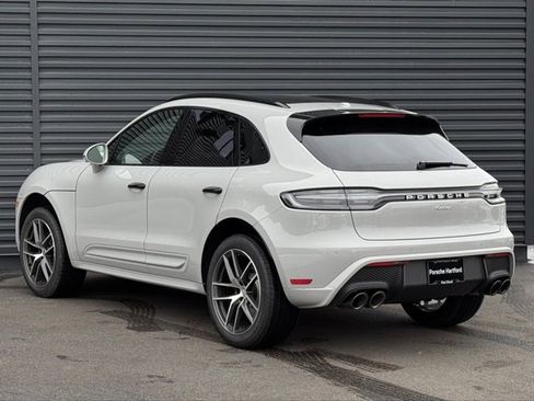 New 2026 Porsche Macan image 3
