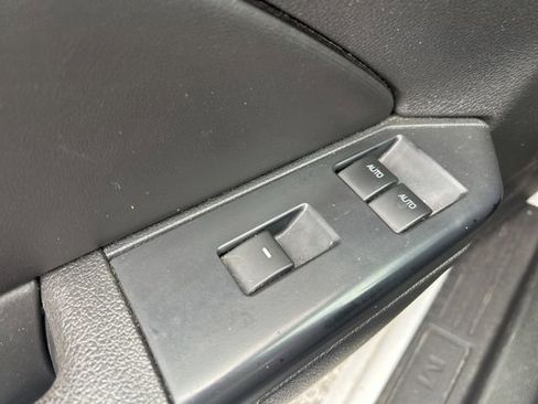 Used 2014 Ford Mustang Convertible RWD image 16