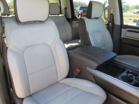 Used 2025 RAM 1500 Laramie image 9