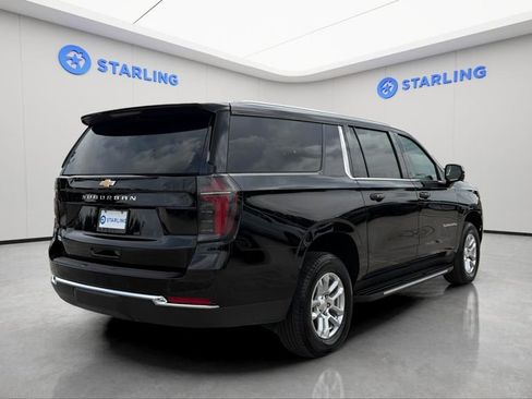 Certified 2025 Chevrolet Suburban LS RWD image 10