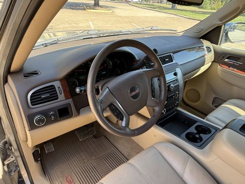 Used 2013 GMC Yukon XL SLT w/ Texas Edition image 20