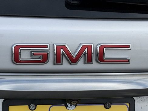 Used 2022 GMC Terrain AT4 image 11