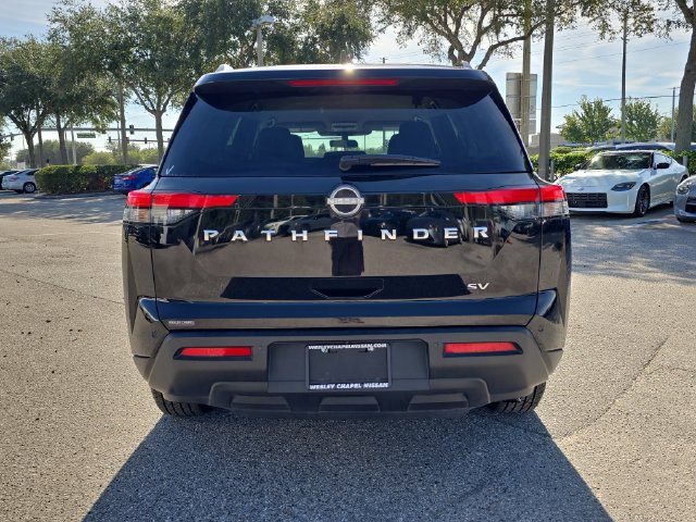 Certified 2024 Nissan Pathfinder SV FWD image 7