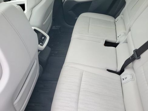 Certified 2024 Cadillac Lyriq Luxury AWD/4WD image 31