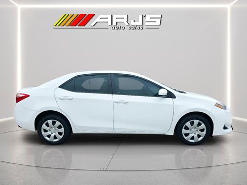 Used 2017 Toyota Corolla LE w/ Carpet Mat Package (TMS) image 6